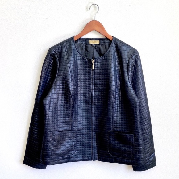 Valerie Stevens Jackets & Blazers - VALERIE STEVENS • Black Faux Leather Quilted Coat
